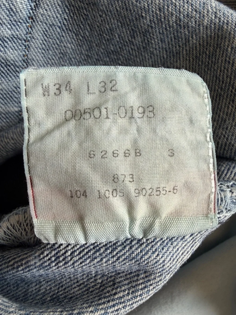 Levi’s 501 Button Fly Jeans 34x32 Light Wash Straight Leg Men’s Classic Denim